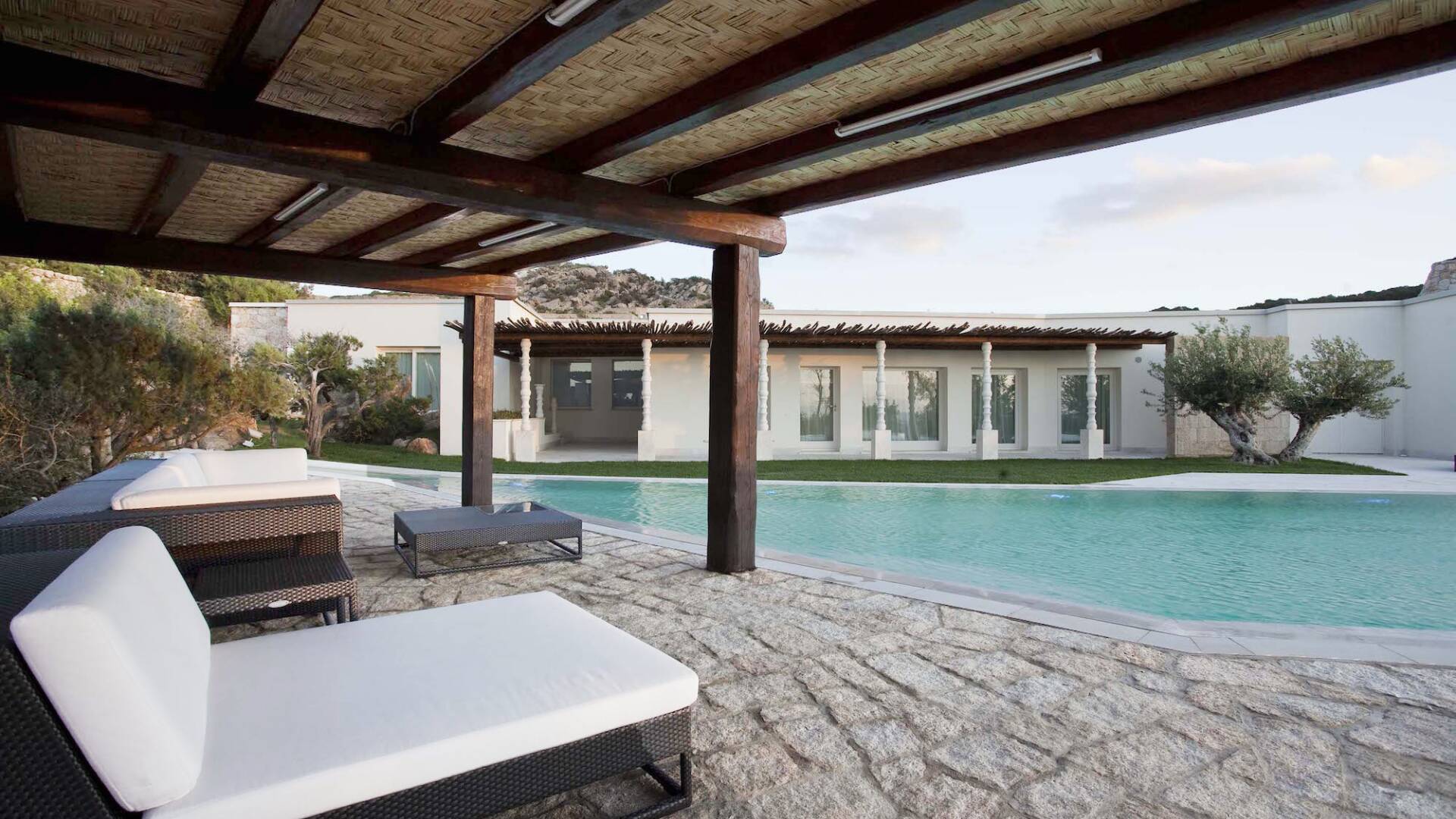 luxury vacation rentals Sardinia