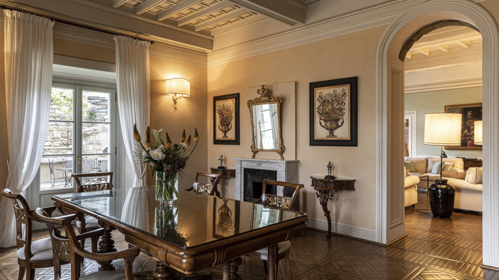 main villa, dining room