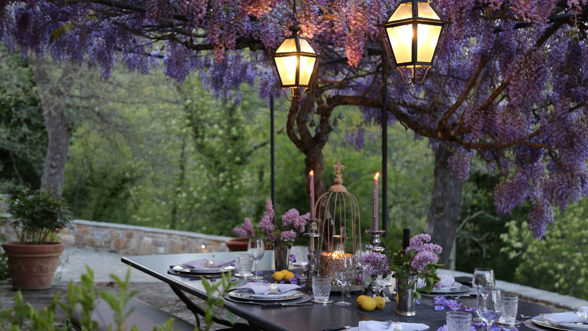 Luxury, chic outdoor dining area