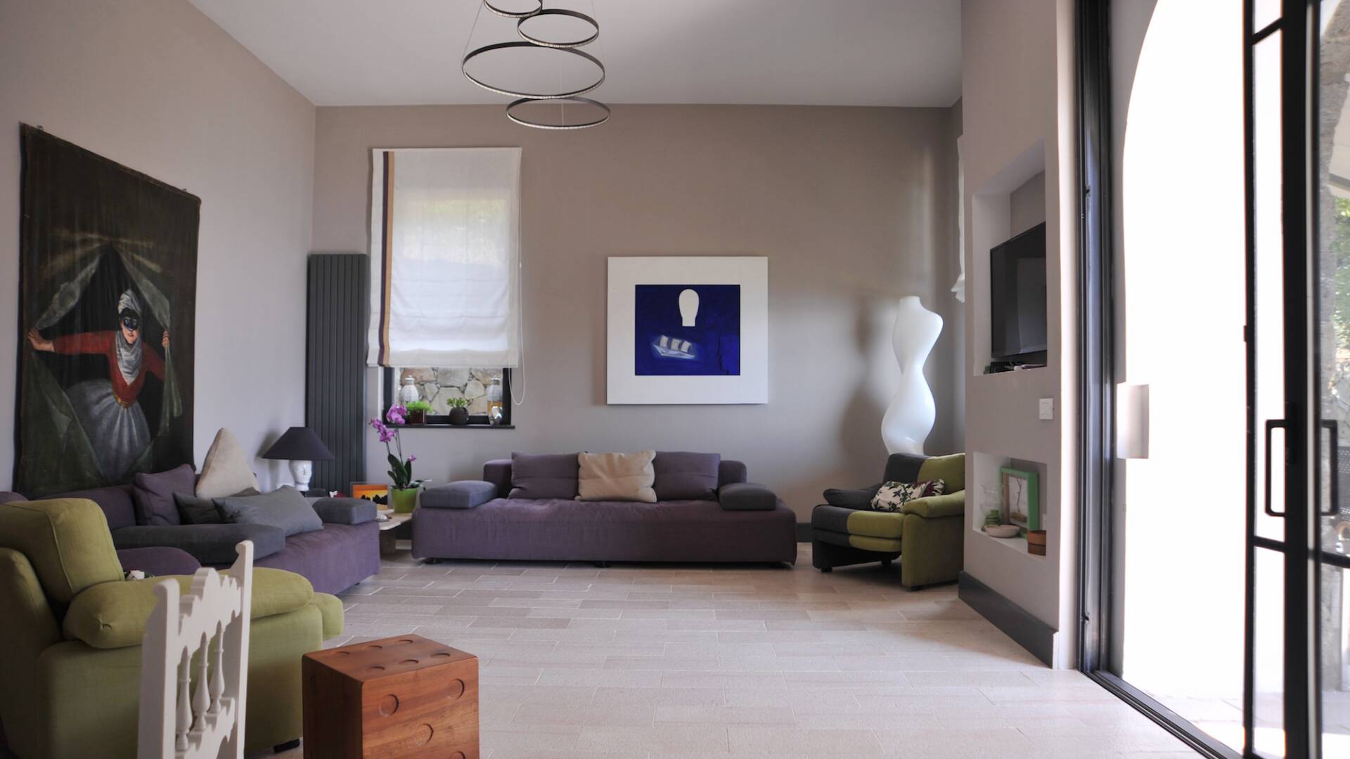 spacious living area at La Pietra