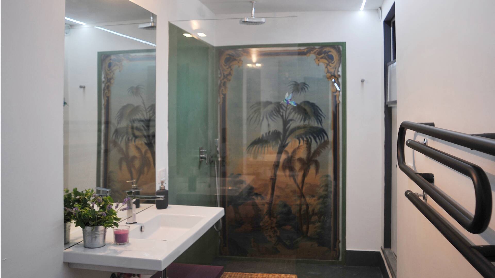 bathroom located on the ground floor, next to the living area 