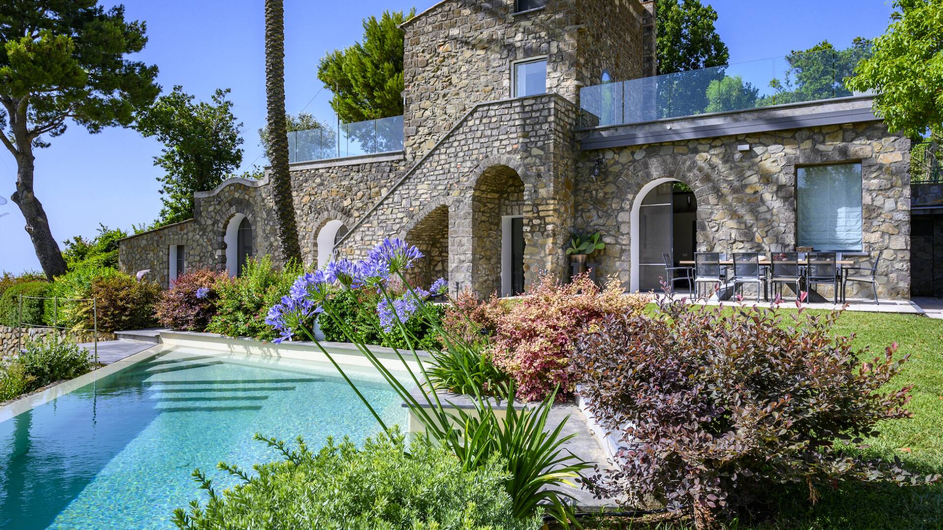 luxury villa La Pietra