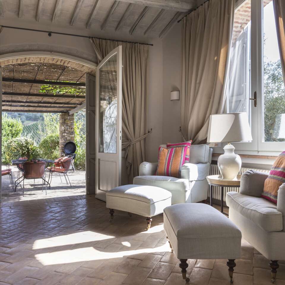 main villa, living room with direct access to outdoor