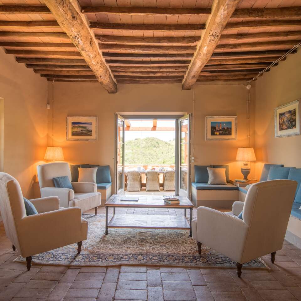 first floor, sitting area