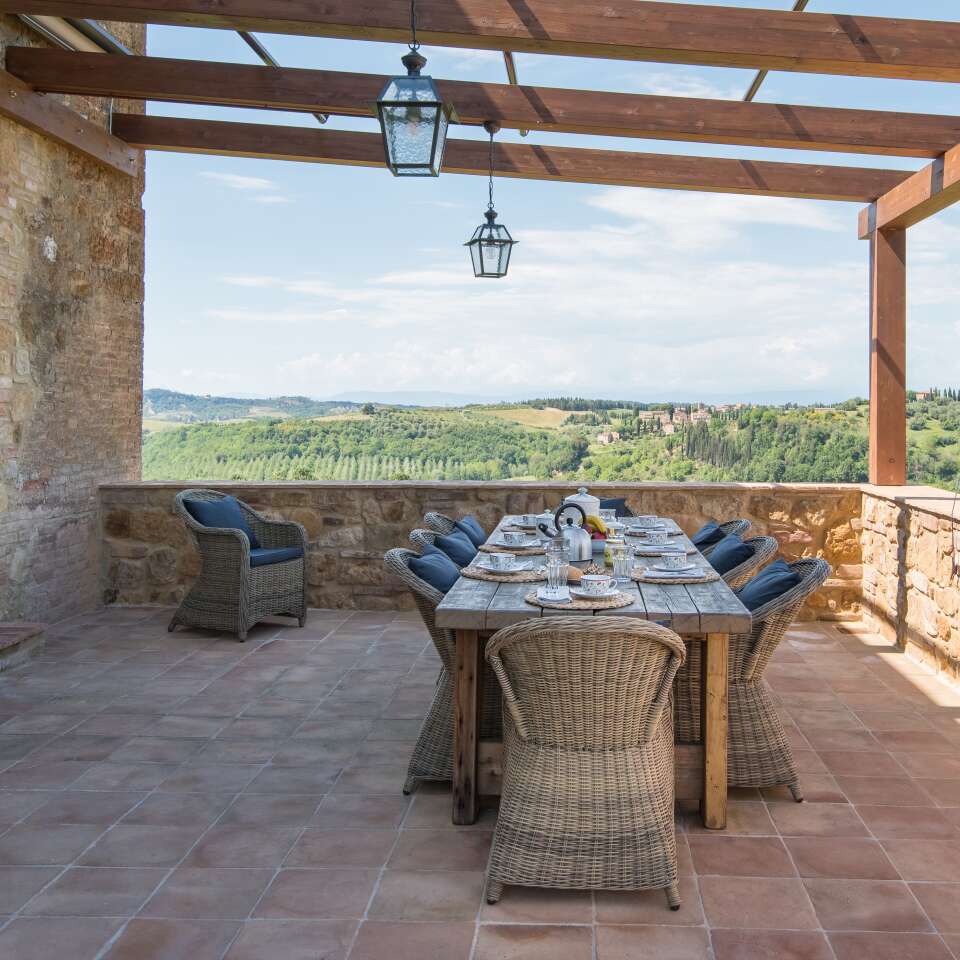 first floor, terrace with al fresco dining