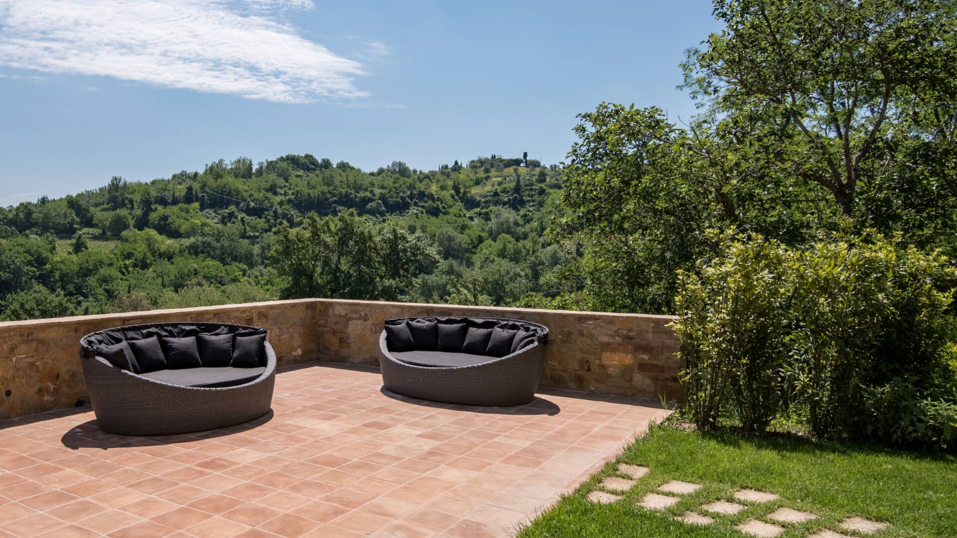 outdoor lounge area with view