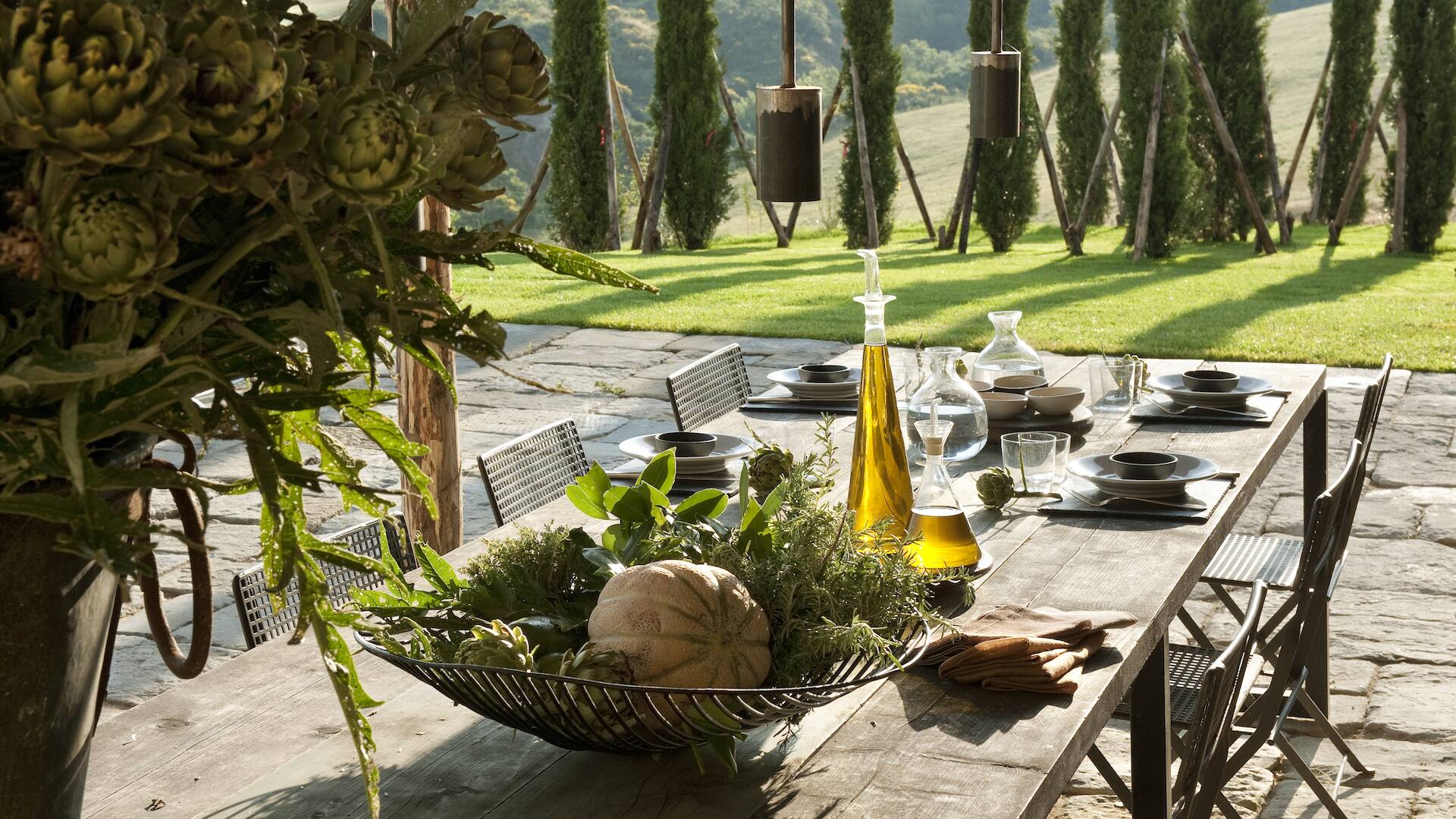 outdoor al fresco dining