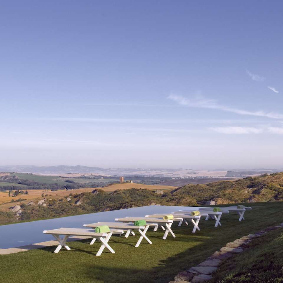 Colombaia swimming pool and view