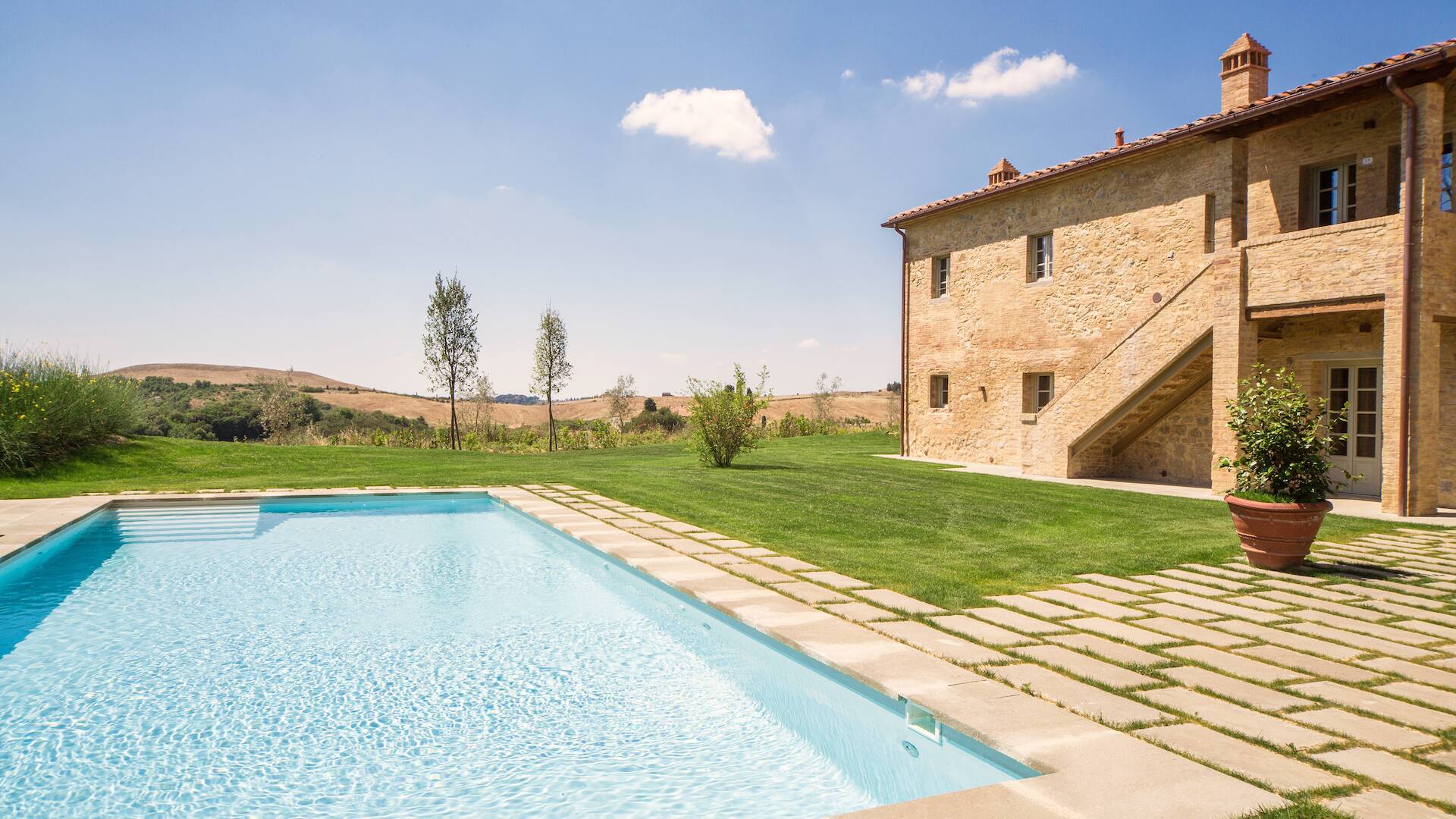 main villa, luxury rentals in Italy