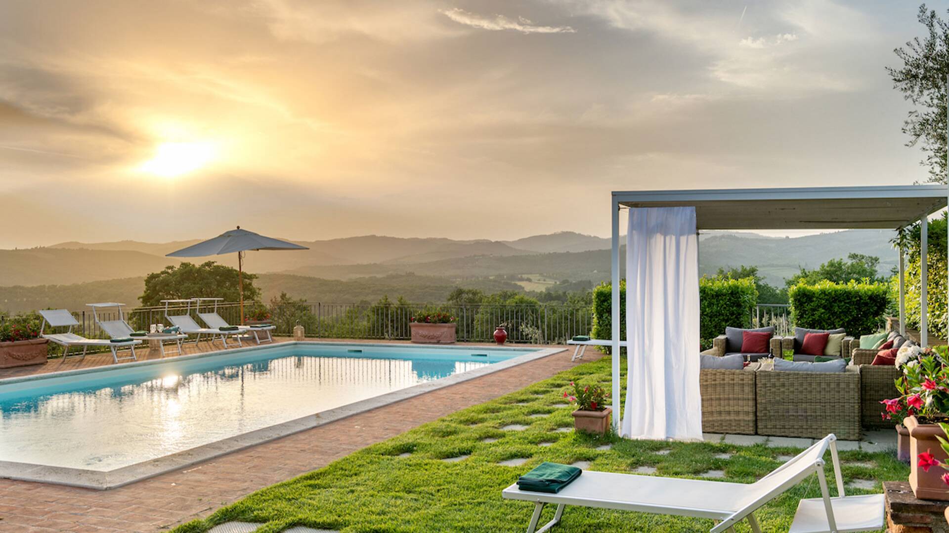 luxury villa Merlini for weekly rental 