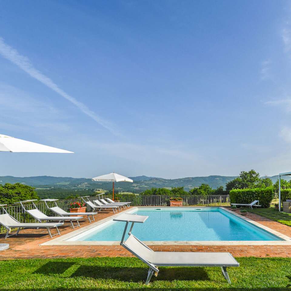 luxury villa Merlini for weekly rental 