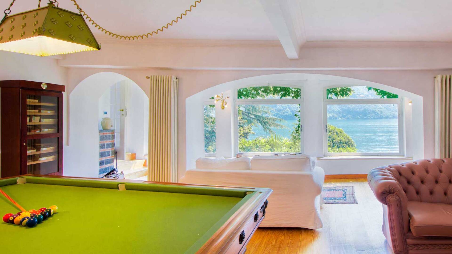 lower ground floor, billiard table