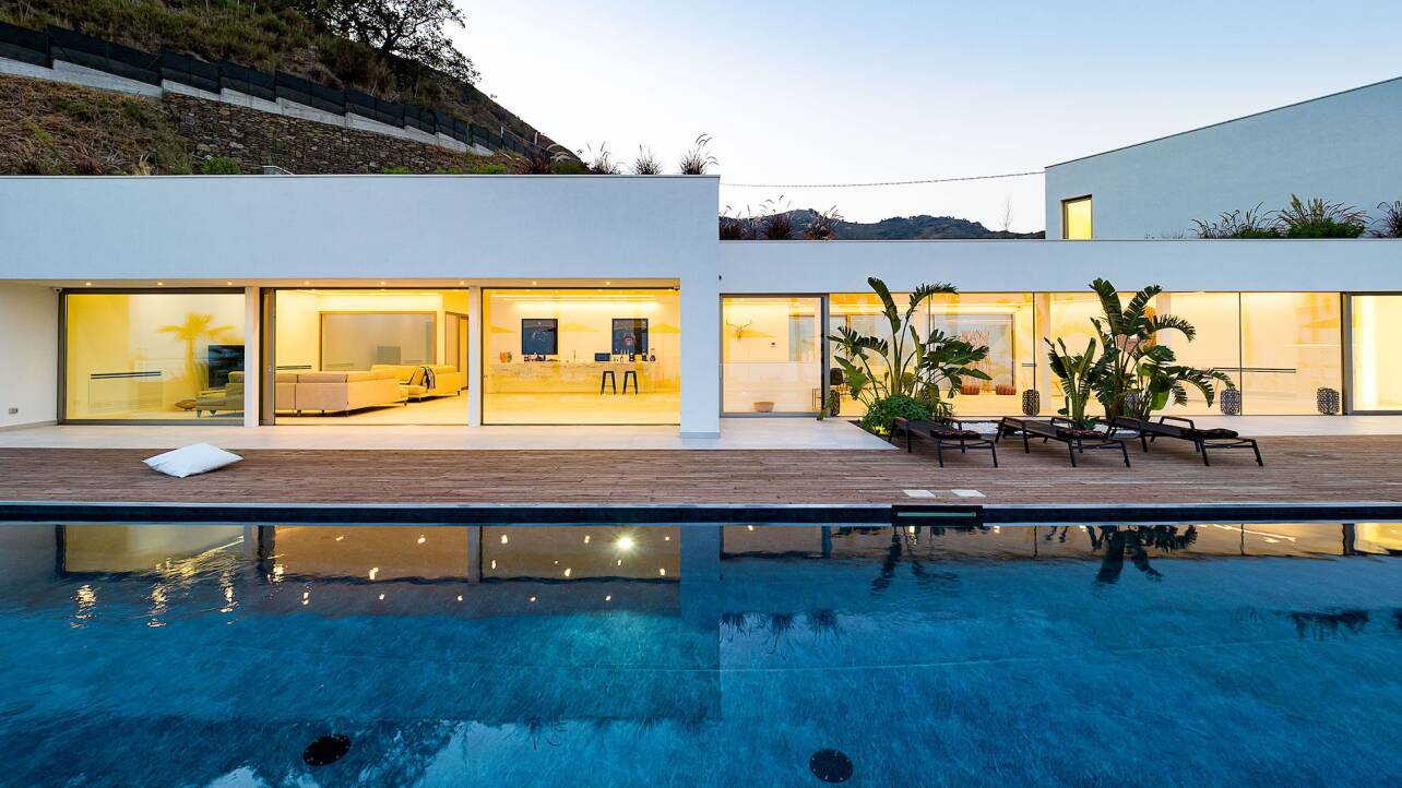 Luxury villa Aragona for rent in Sicily, Letojanni Home In Italy