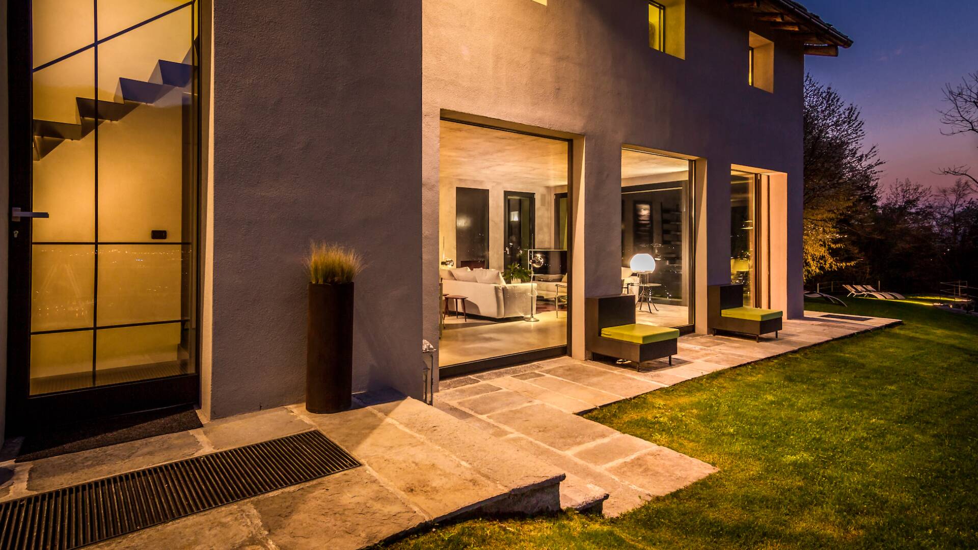 luxury vacation villa Felce for weekly rentals in Lake Como, Italy