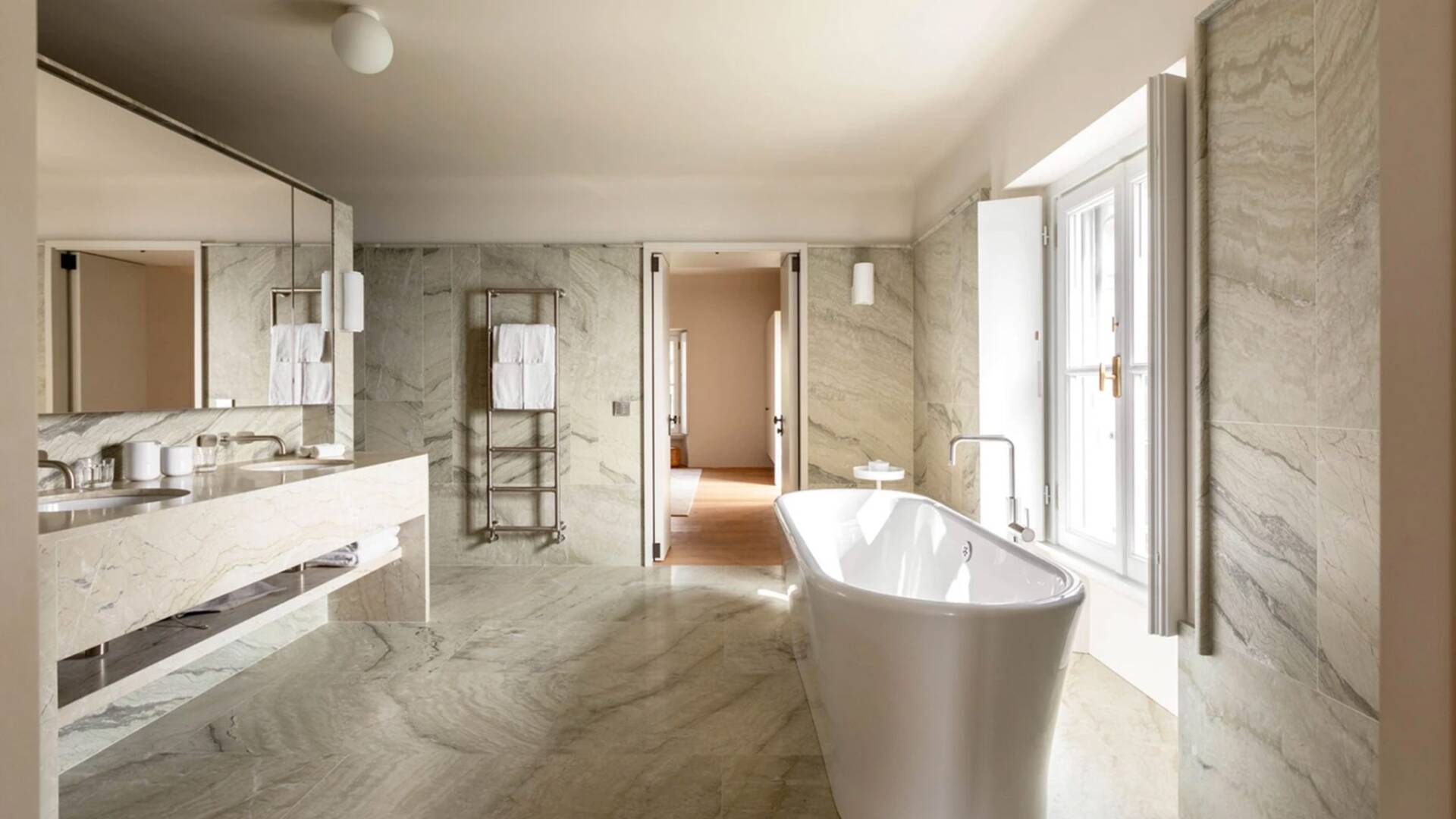 luxury vacation Como Lake bathroom free-standing bathtub