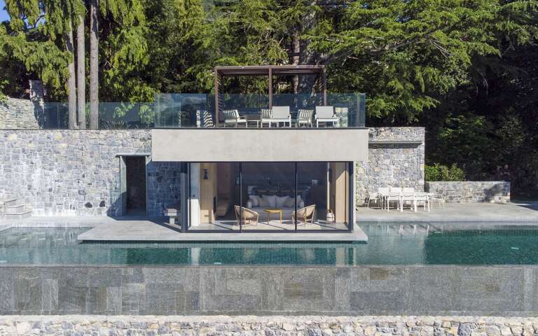 villa luxury Como Lake external view pool