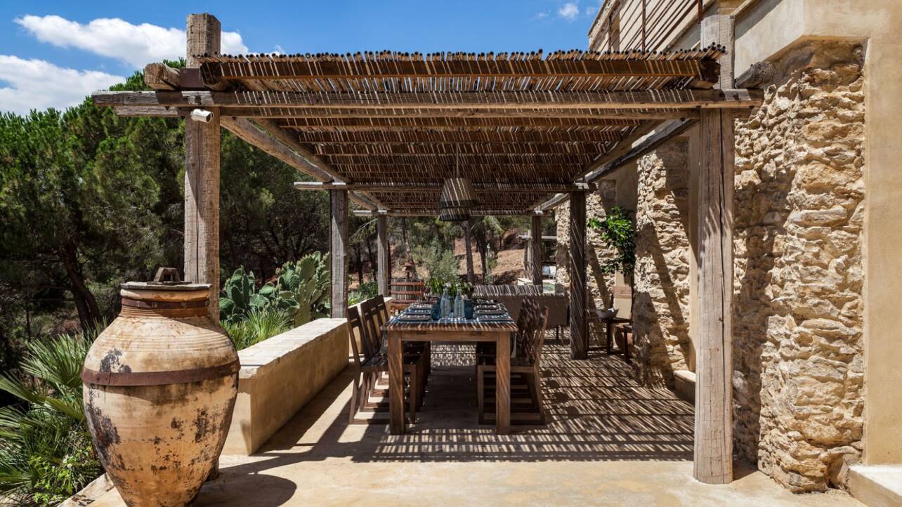 Luxury villa Girona for rent in Sicily, Caltagirone Home In Italy