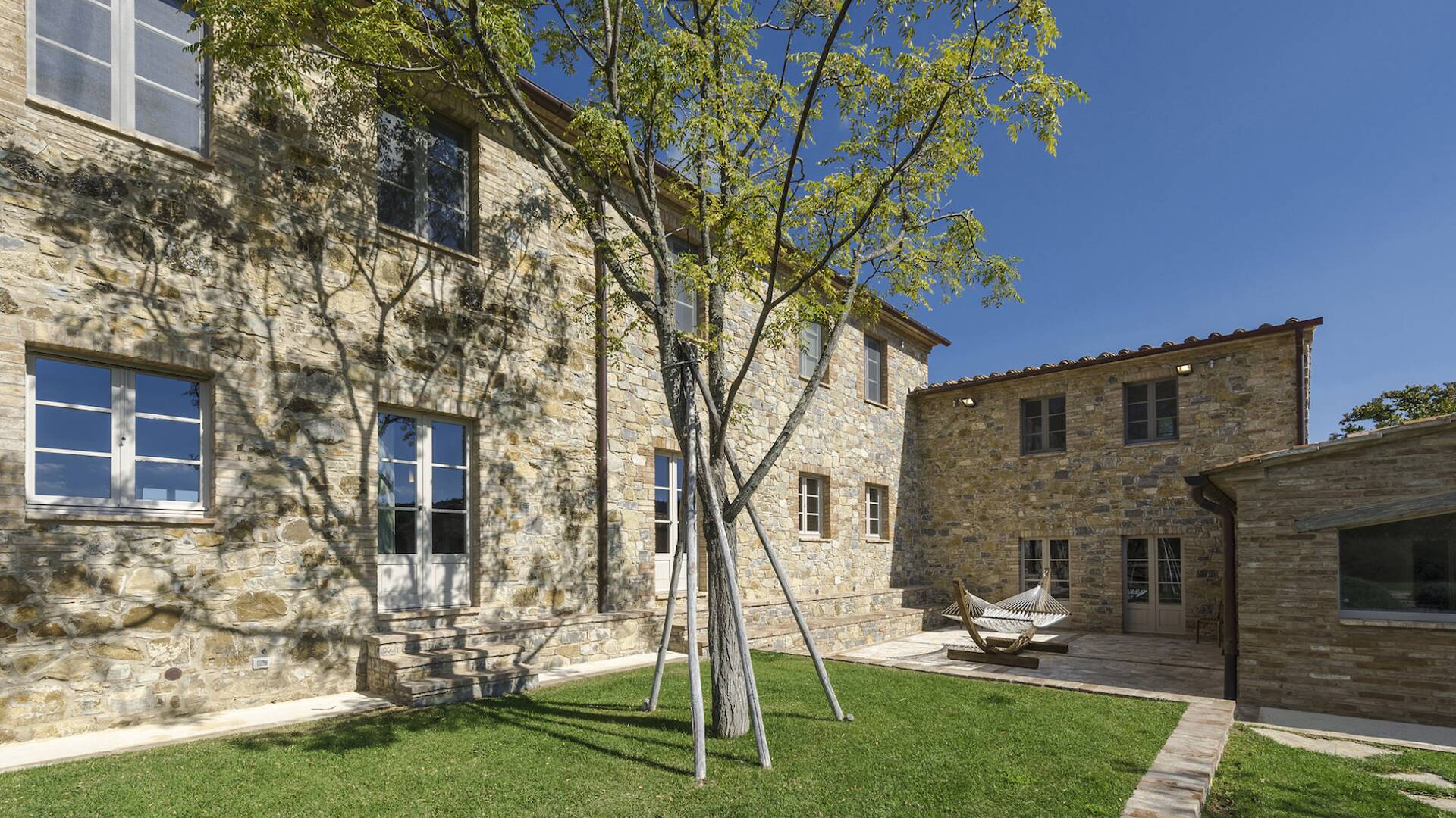 garden with hammock