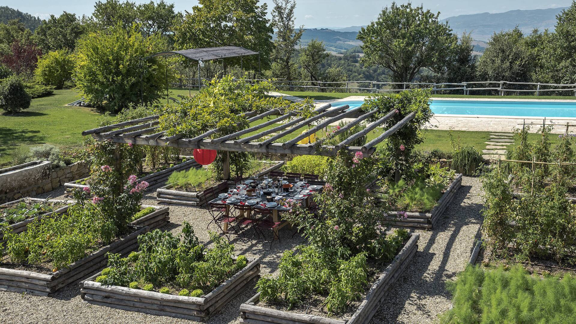 covered al fresco dining