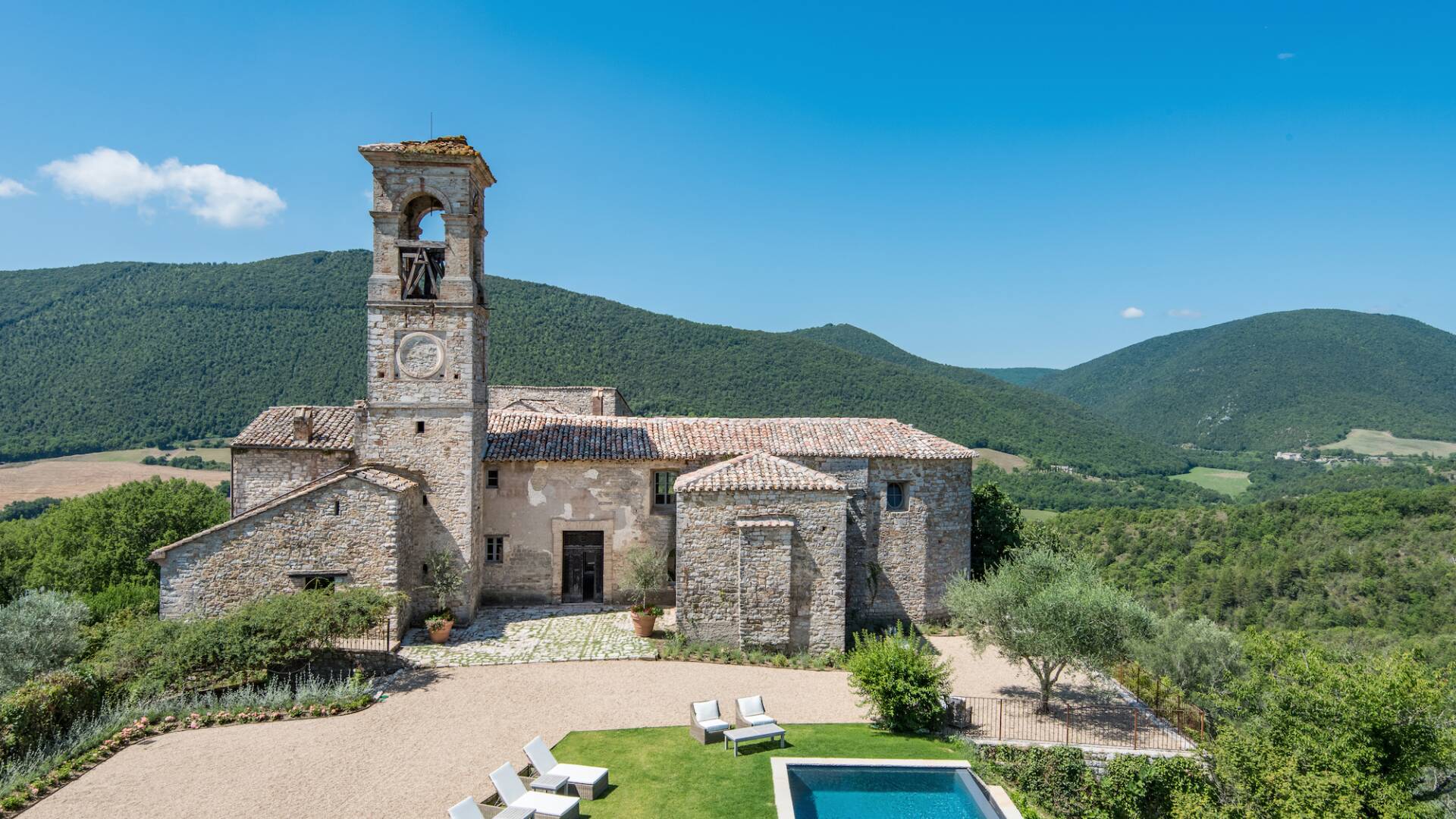 luxury villas for rent in Umbria