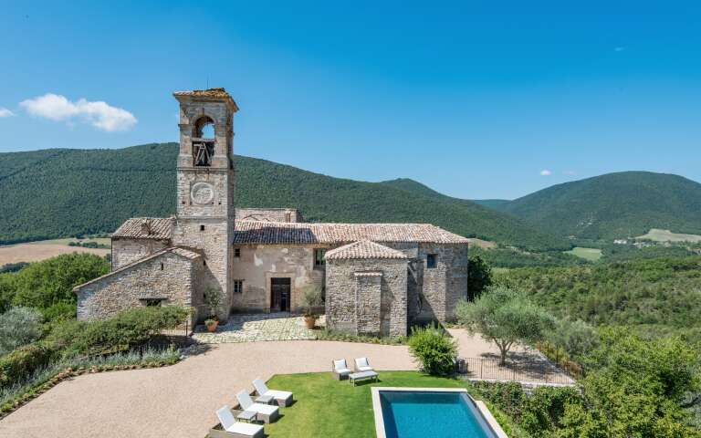 luxury villas for rent in Umbria