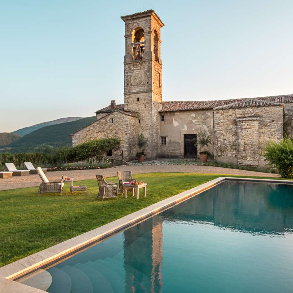 luxury vacation rentals Umbria