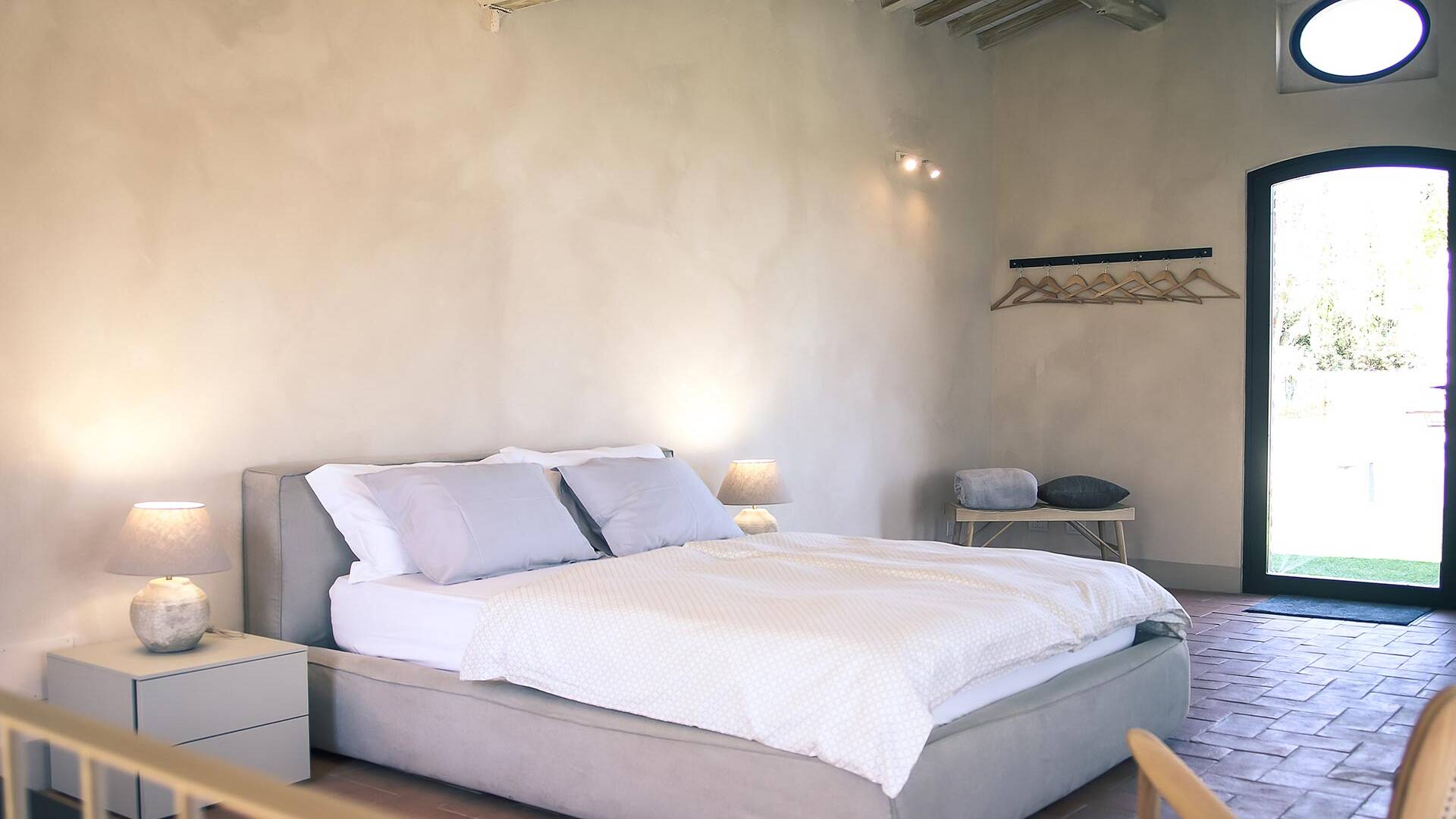 en suite double bedroom in the pool house