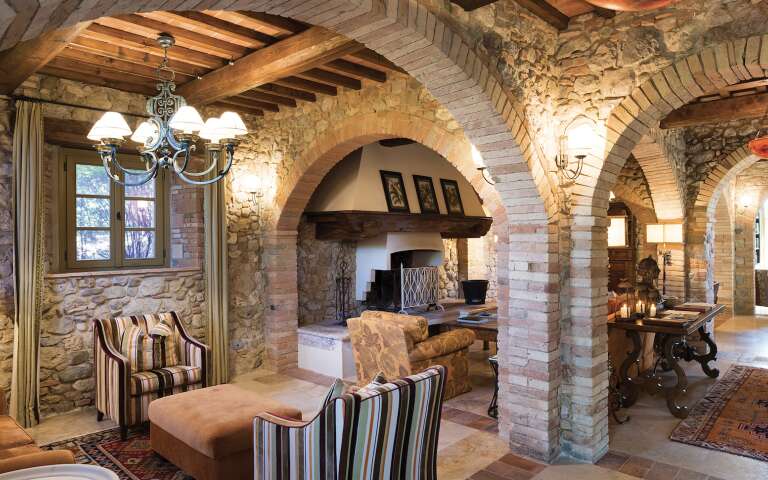 luxury Tuscan vacation villas