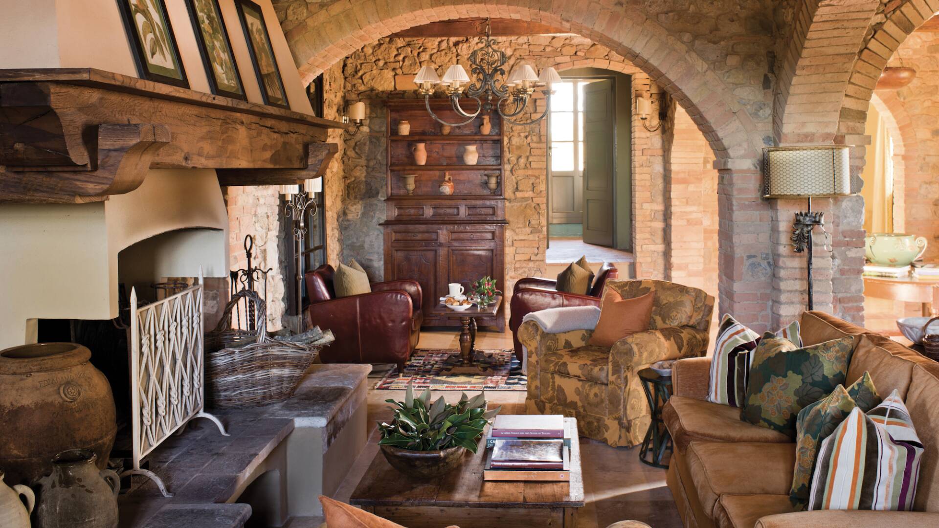 luxury Tuscan vacation villas