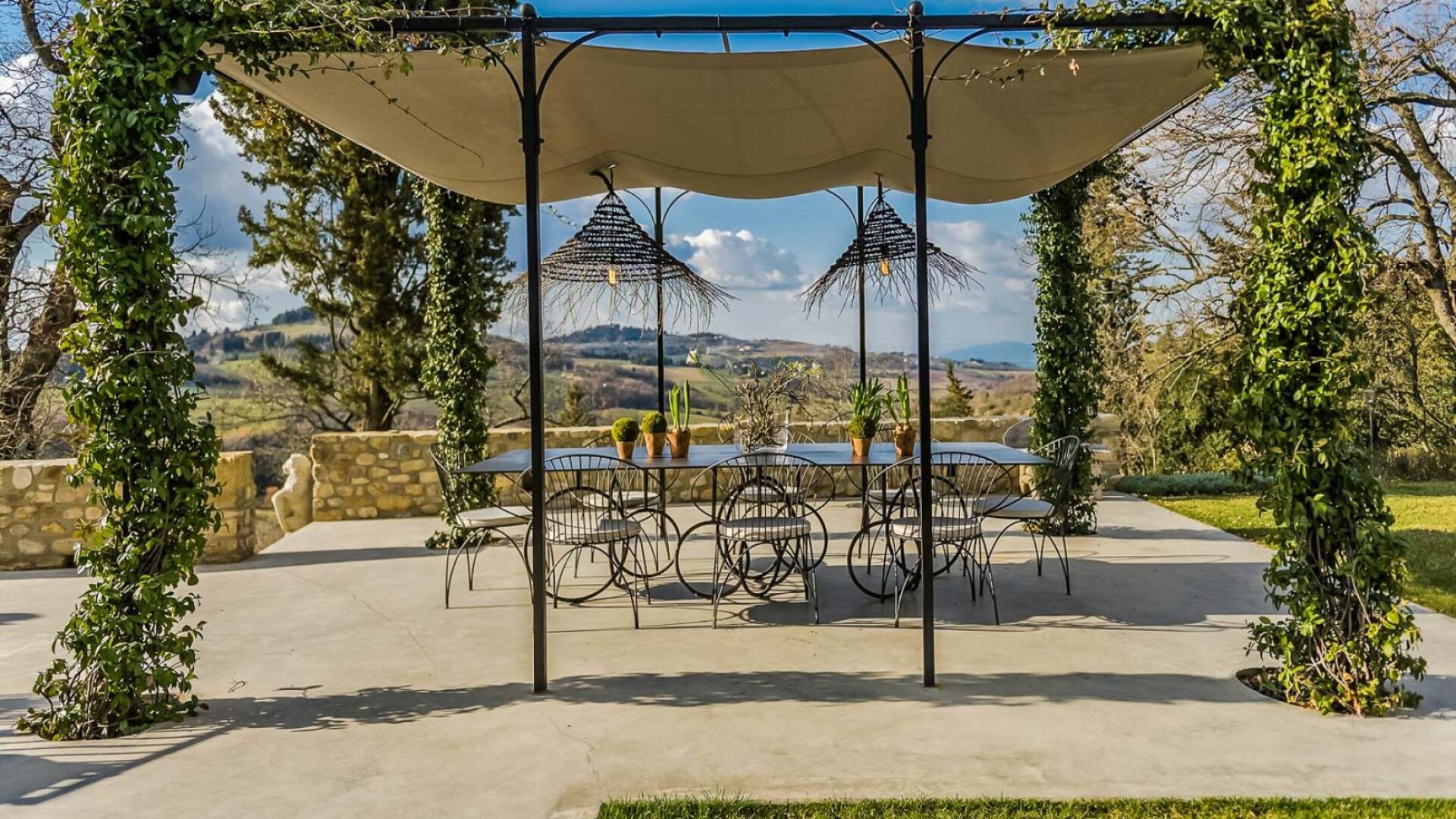 outdoor alfresco pergola