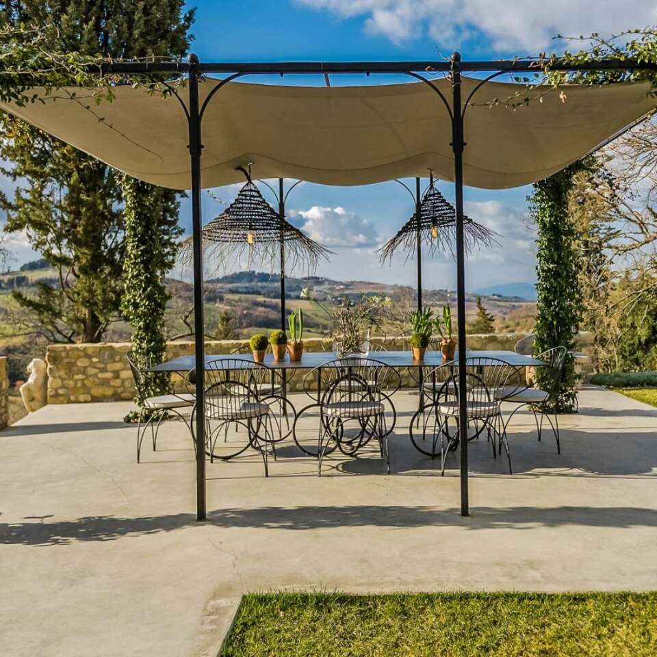outdoor alfresco pergola