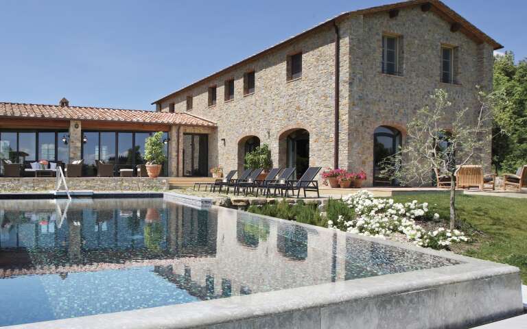 luxury vacation villas for rent in Tuscany