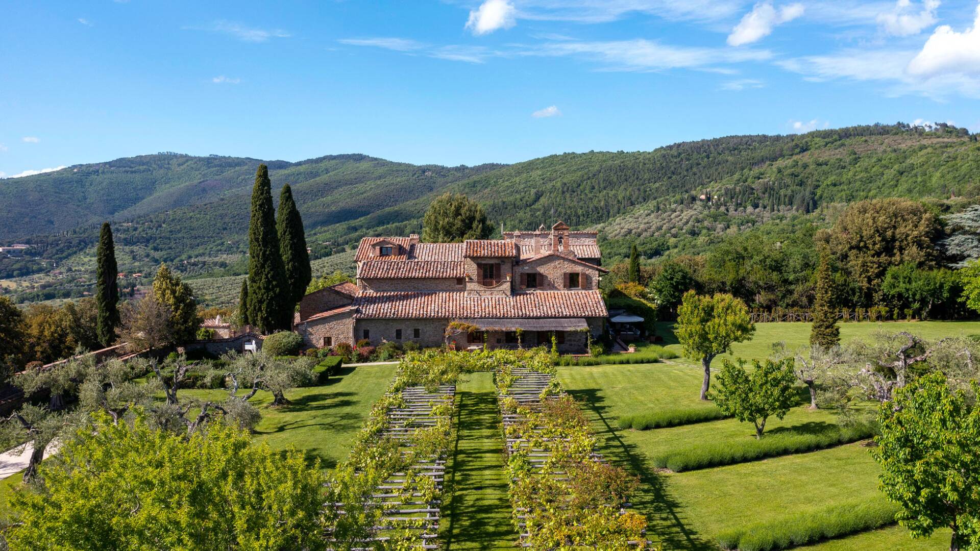 luxury villas in Umbria