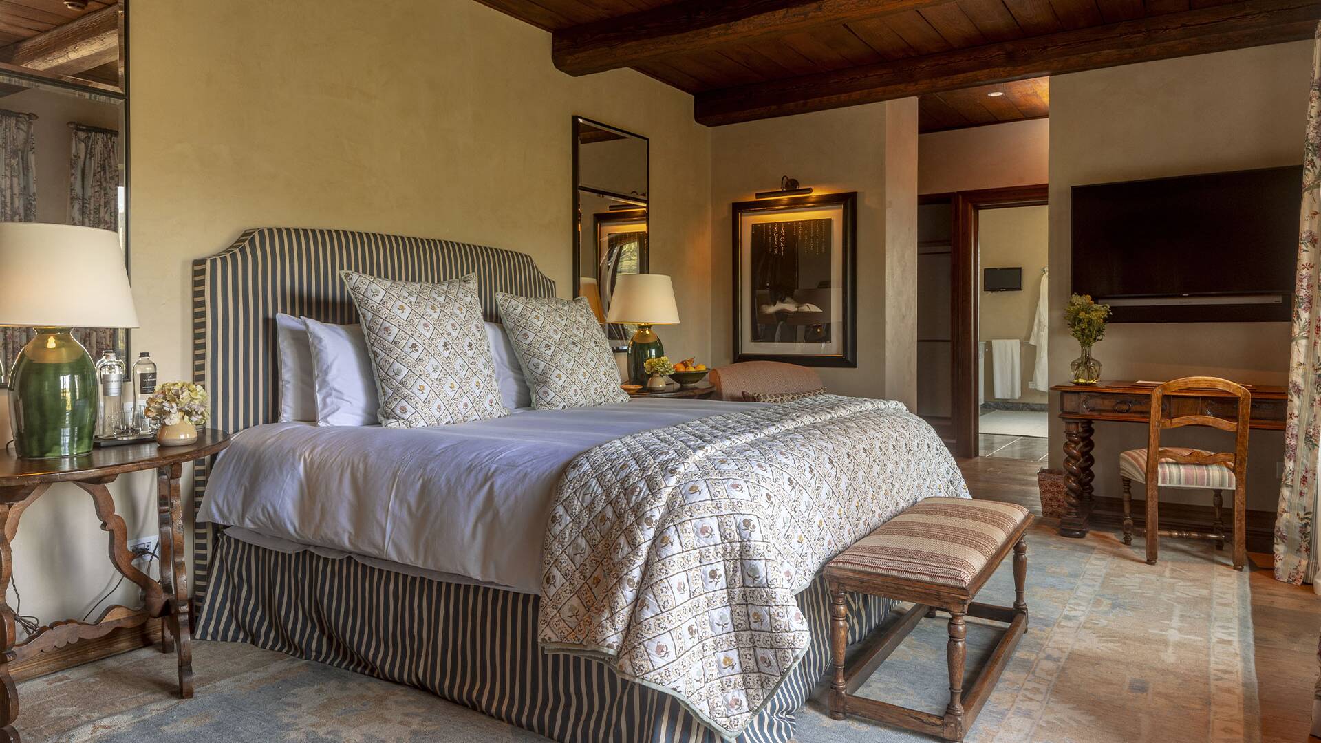 luxury villa for weekly rental Umbria Trasimeno Lake