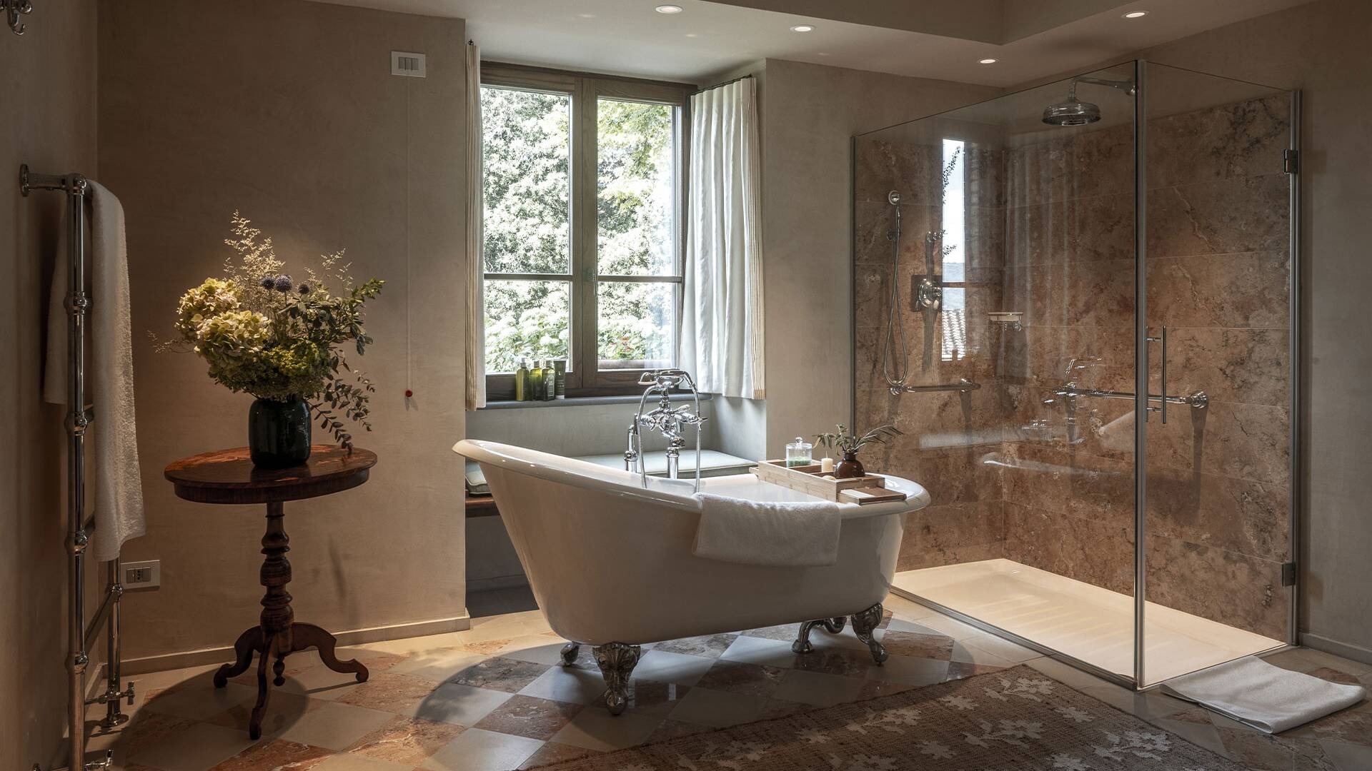 luxury villa for weekly rental Umbria Trasimeno Lake