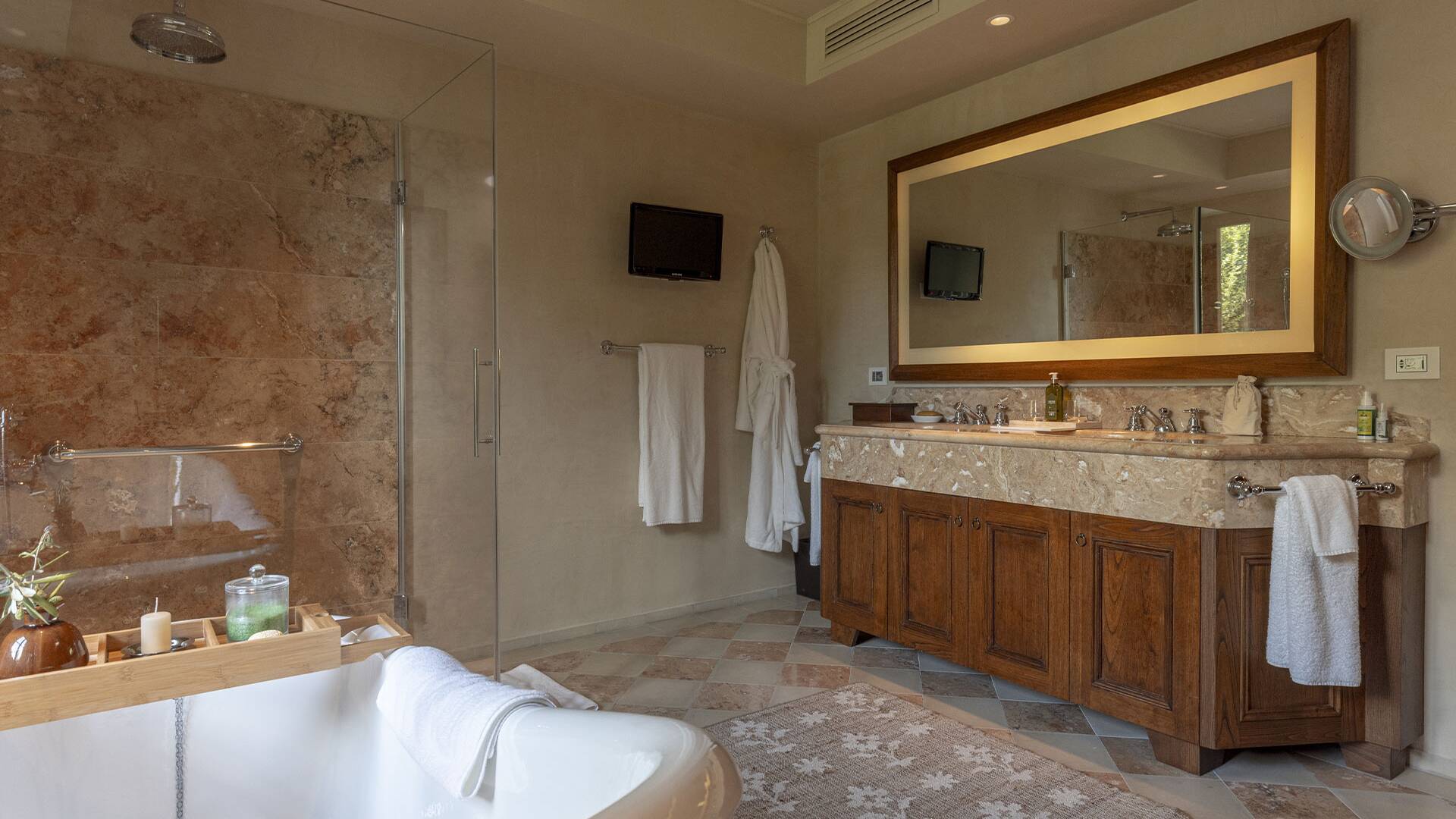 luxury villa for weekly rental Umbria Trasimeno Lake