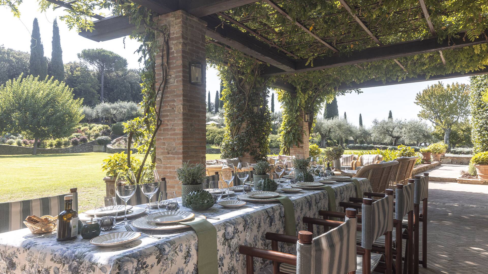 luxury villa for weekly rental Umbria  Trasimeno Lake