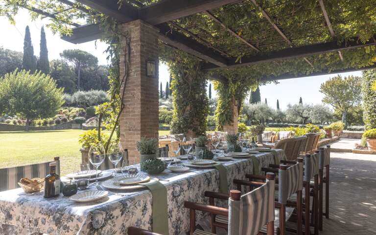 luxury villa for weekly rental Umbria  Trasimeno Lake