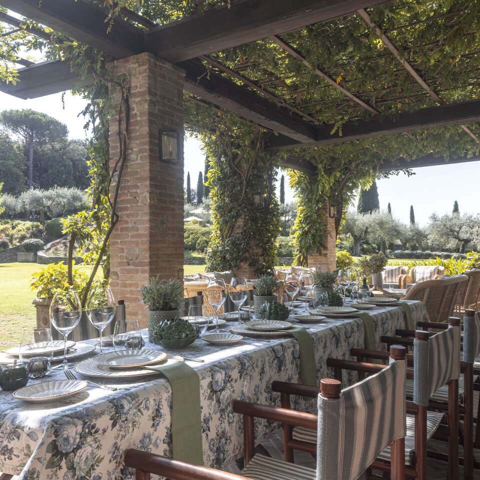 luxury villa for weekly rental Umbria  Trasimeno Lake