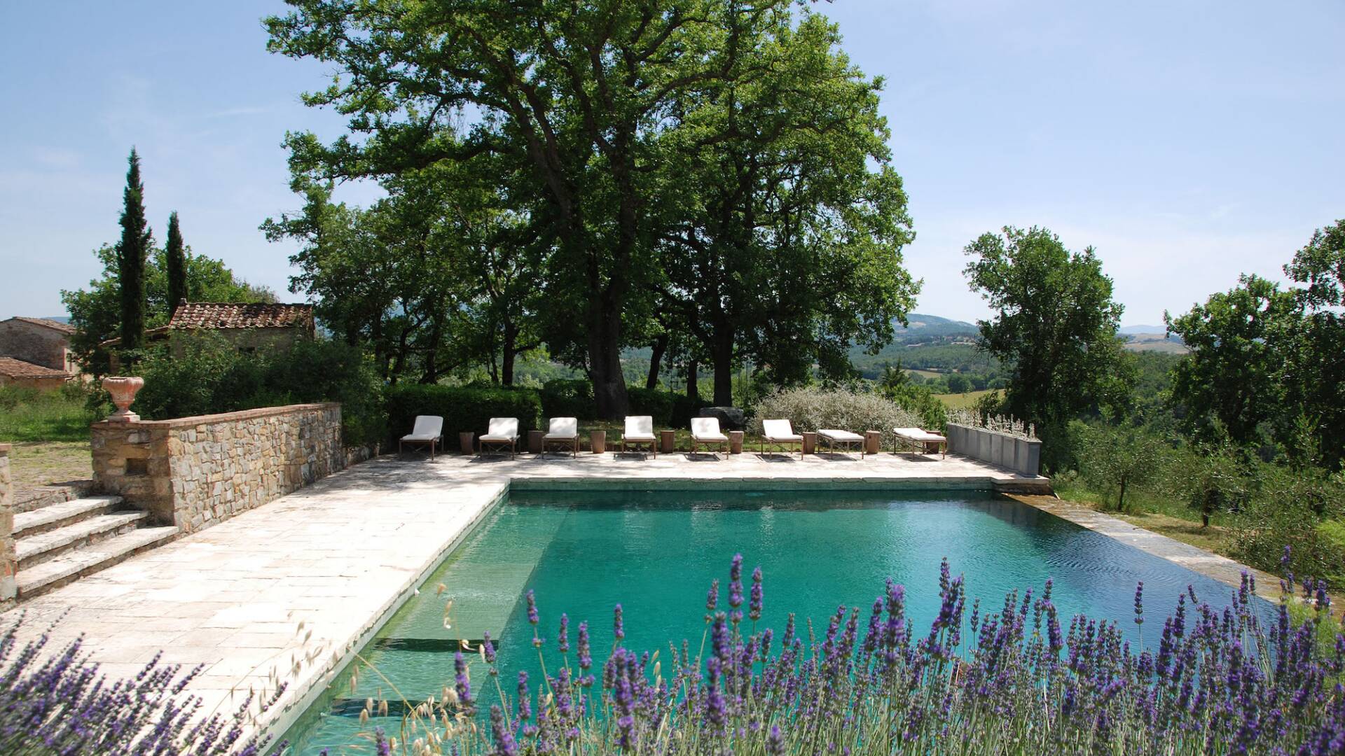 luxury Tuscan villa for rent