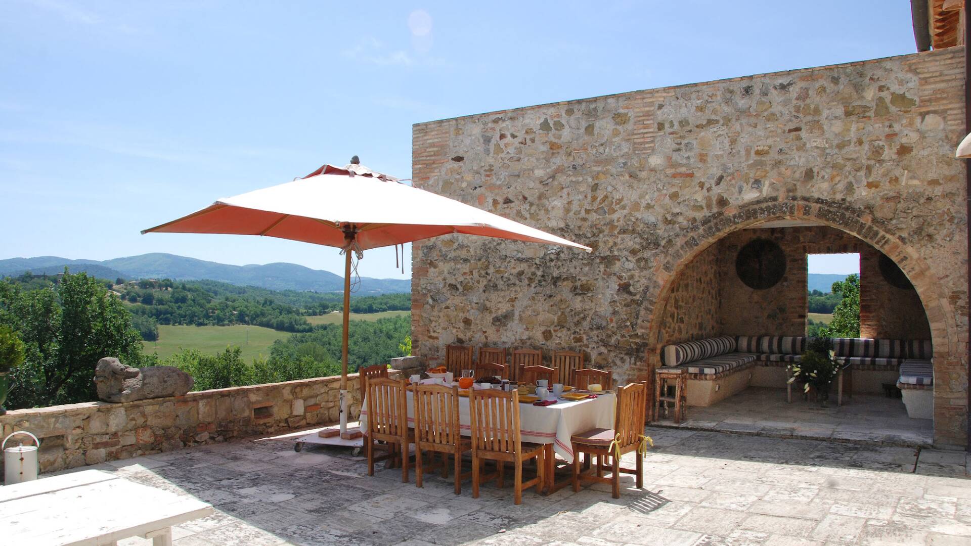 luxury Tuscan villa for rent