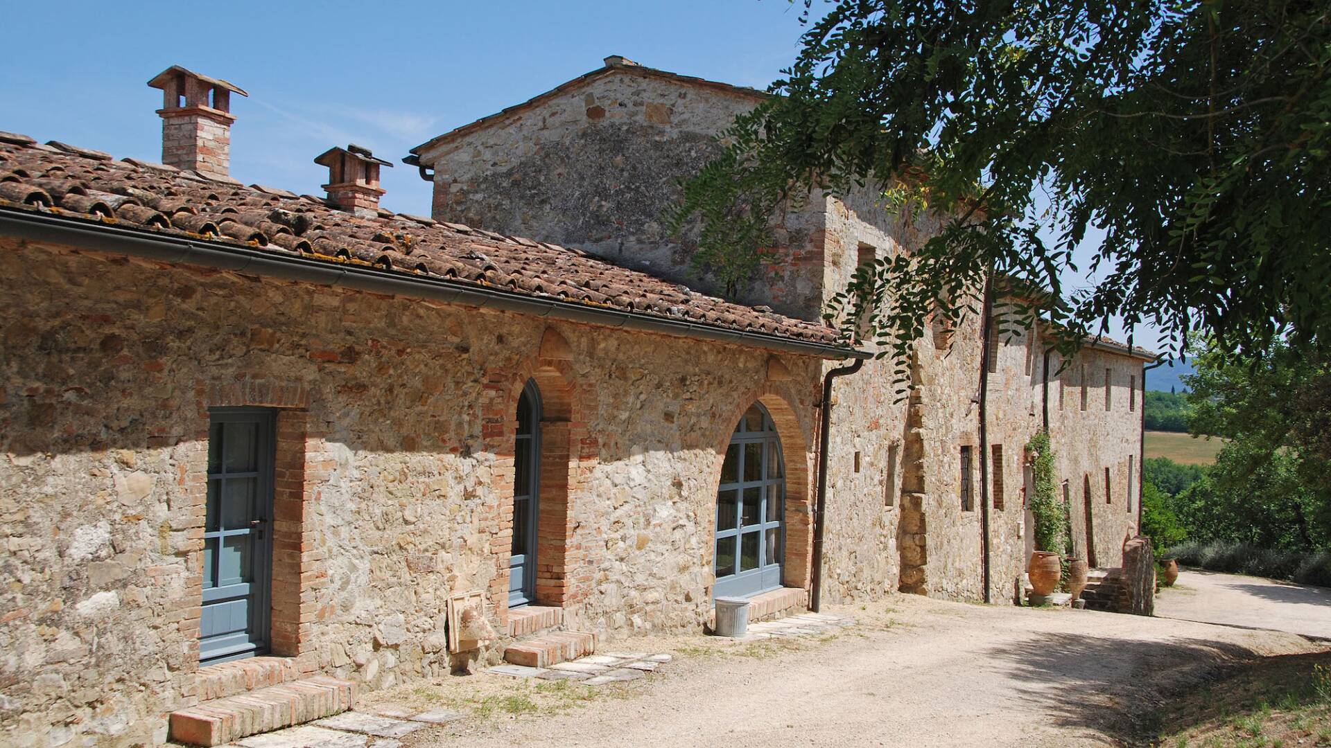 annex, adjacent to the main villa