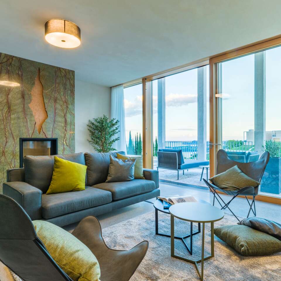 luxury holiday villa with panorama on Garda lake