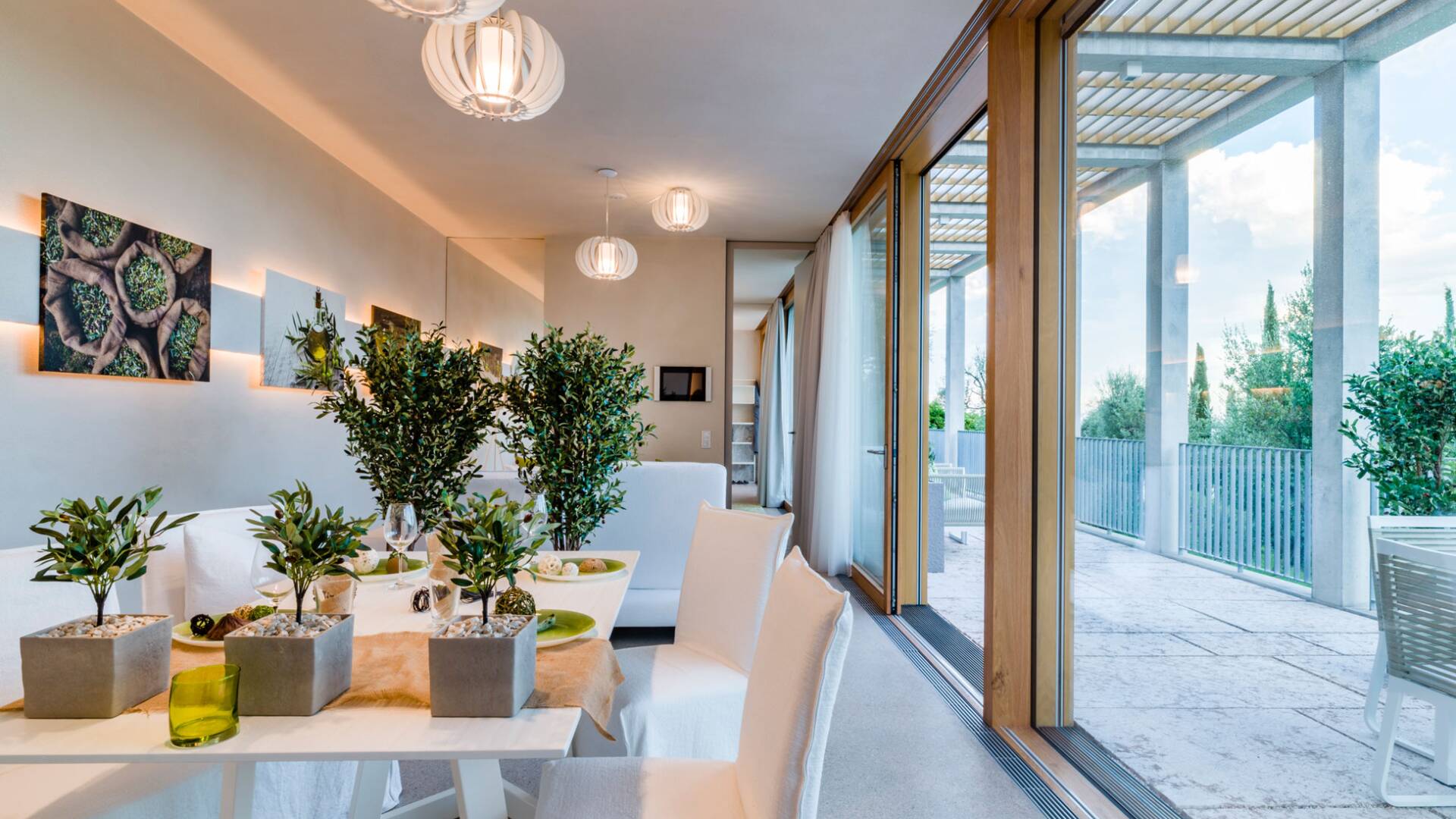 contemporary holiday villa in lake Garda, guest house