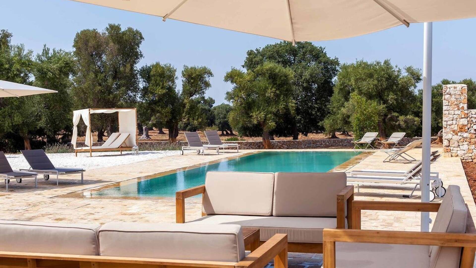 swimming pool lounge area 