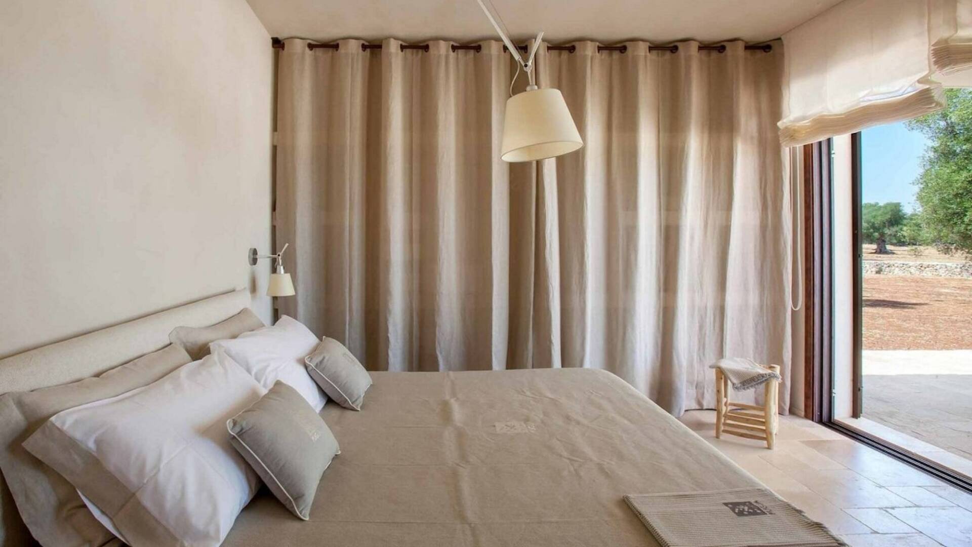 larissa luxury villa for rent in Puglia
