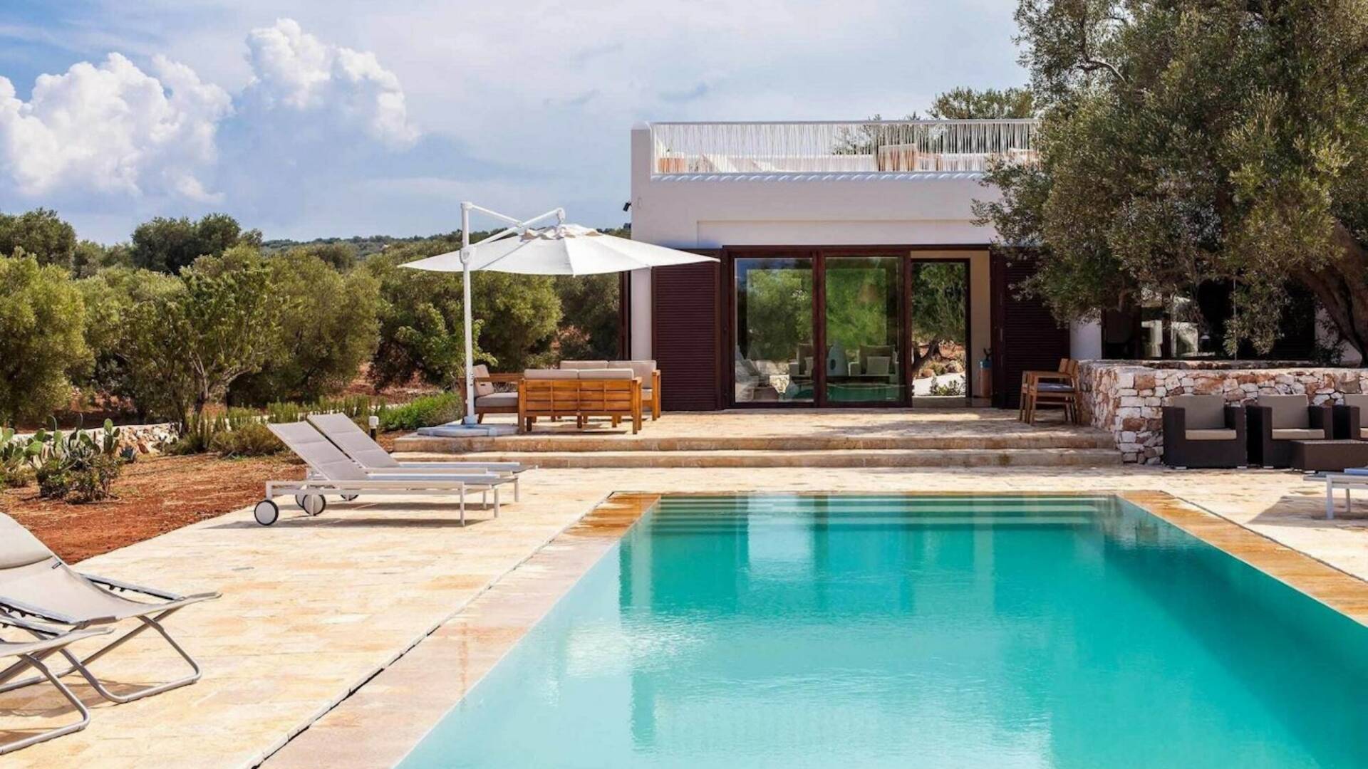 larissa luxury villa for rent in Puglia