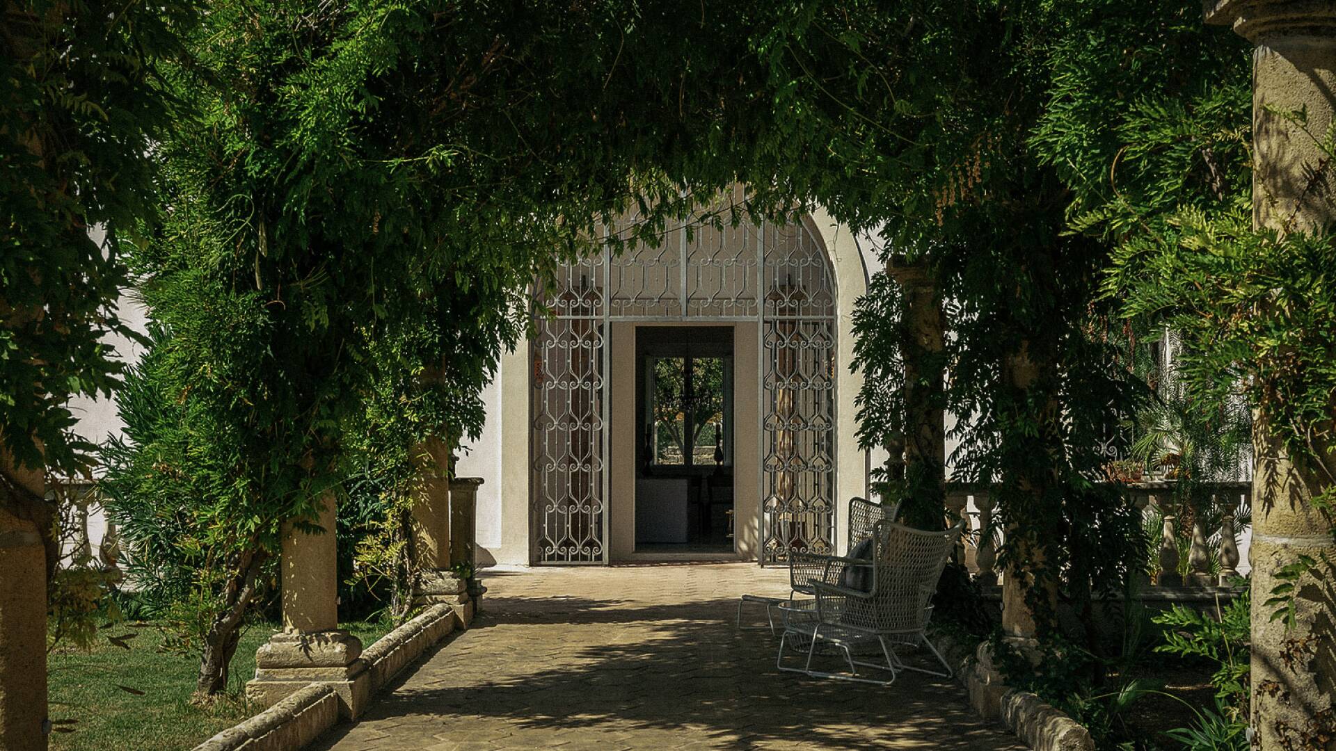 covered sitting area