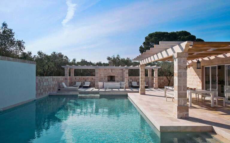 luxury villa Centostelle for rent in Puglia