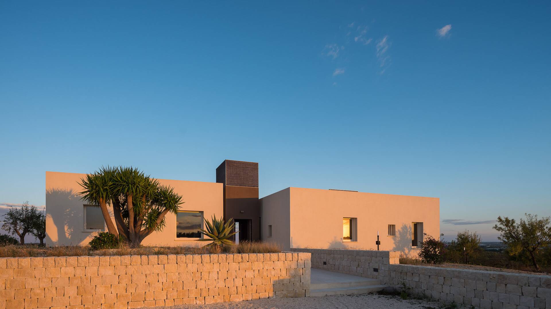 luxury villas for rent sicily
